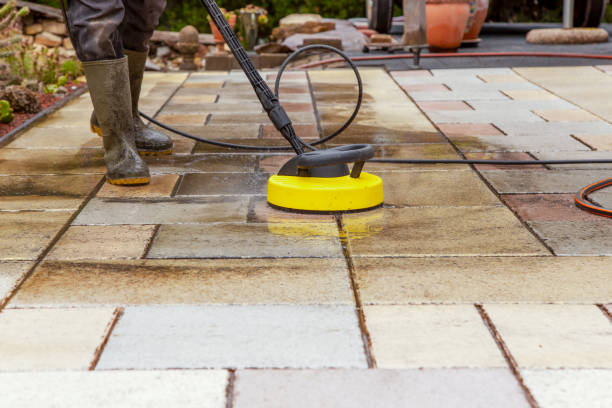 Best Pool Deck Cleaning in Hustisford, WI